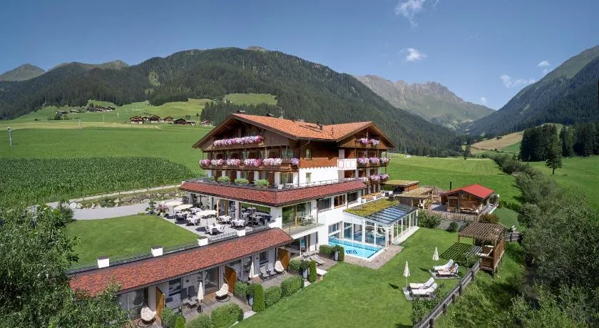 Vitalpina Hotel Magdalenahof - Image 1