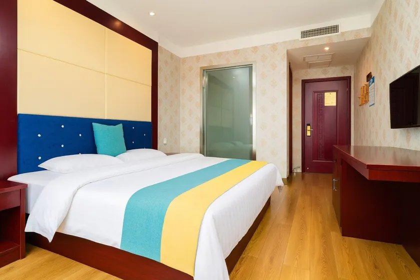 Sanhe Xinyang Hotel - Image 1