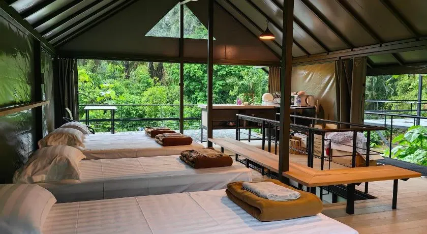 Kanopi Kalong Riverside Villa 1 Tent Ulu Yam Batang Kali - Image 1