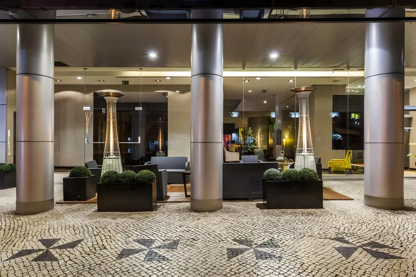 Czar Lisbon Hotel - Image 1
