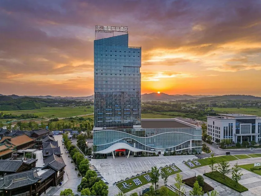 Grand Rezen  Hotel  Guangan Yuechi - Image 1