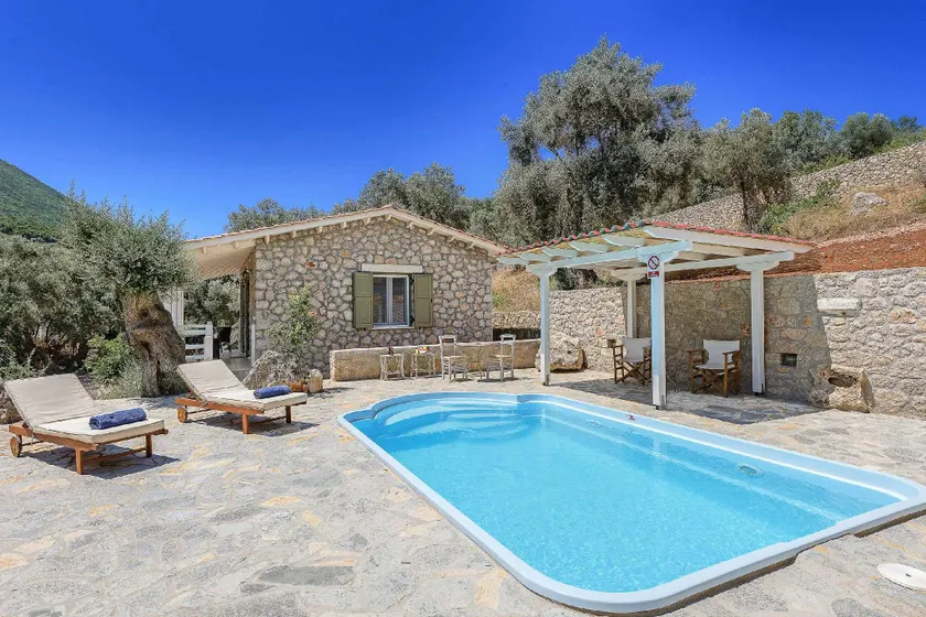 Villa Ledaki - Image 1