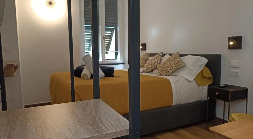 Al Porto 61 - Rooms for Rent - Image 1