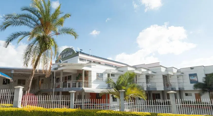 Hotel Catama Inn - Image 1