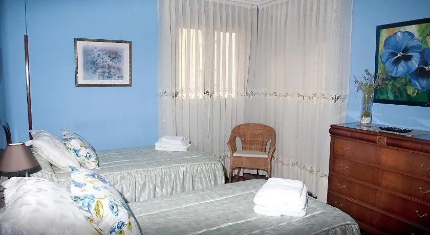 DUPLEX LLANES CENTRO-PLAYA, tranquilo y con garaje - Image 1