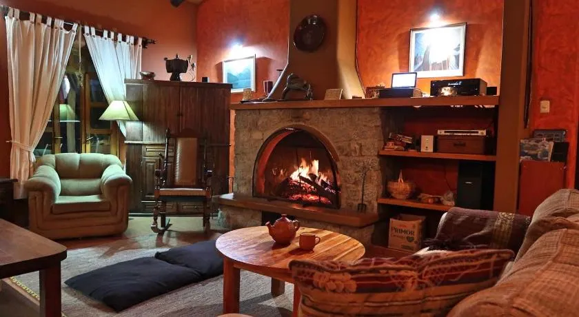The Lazy Dog Inn a Mountain Lodge - Image 1