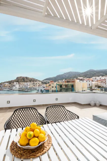 Olia Boutique Apartments - Image 1
