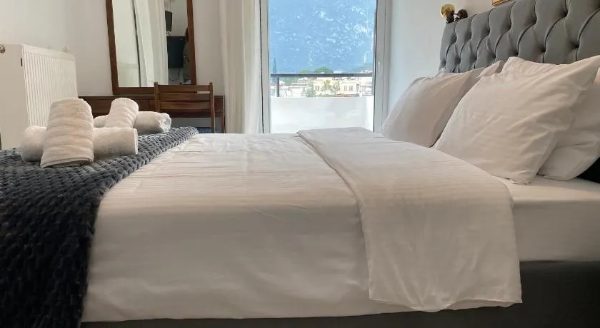 Therma Hotel - Image 1