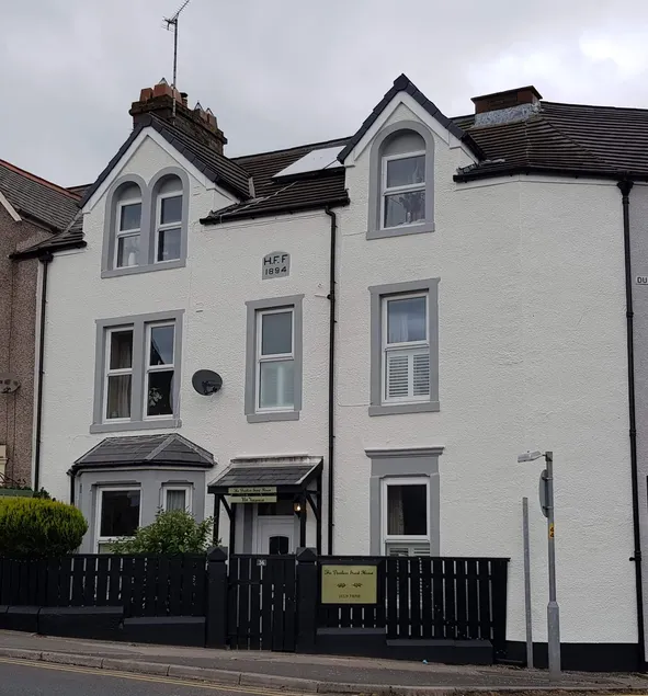 The Pavilion Guest House - Image 1