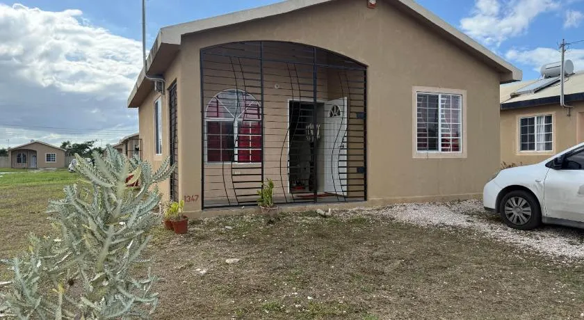 Finest Accommodation Phoenix Prk Village 1,Phase 4 lot 1347, 26 Sheawater Ave - Image 1