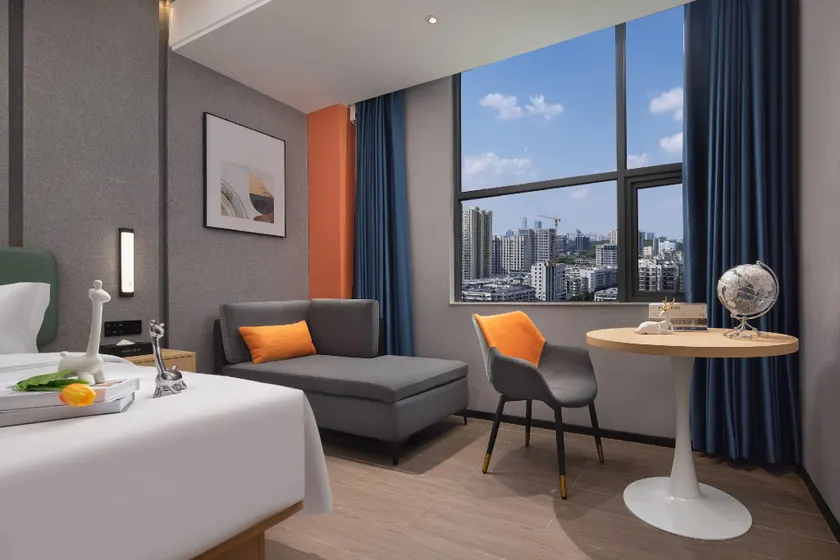 Shenzhen Road Hotel - Image 1