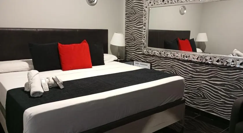 Apartamentos Rous - Solo adultos - Image 1