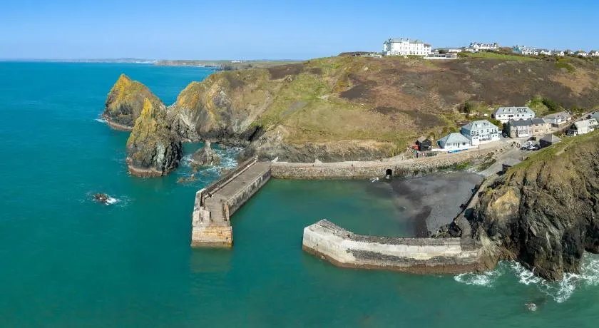 Mullion Cove Hotel & Spa - Image 1