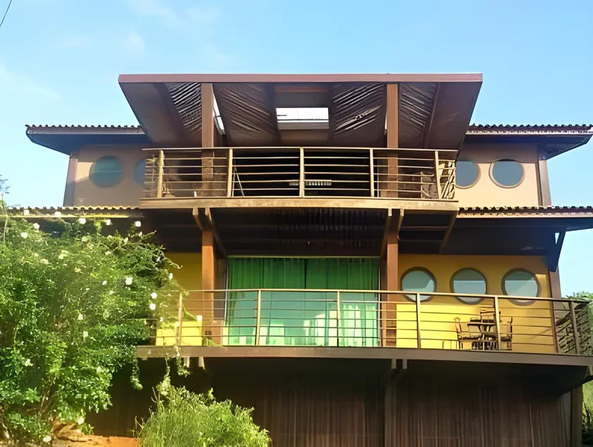 Flamboyant Residence - Image 1