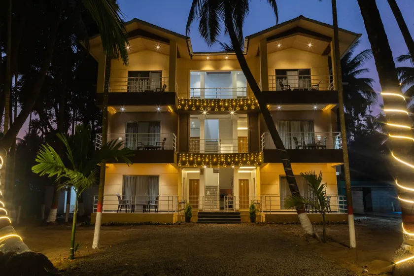 Coco Palms Inn - Image 1