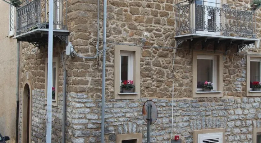Chiarastella Rooms - Image 1