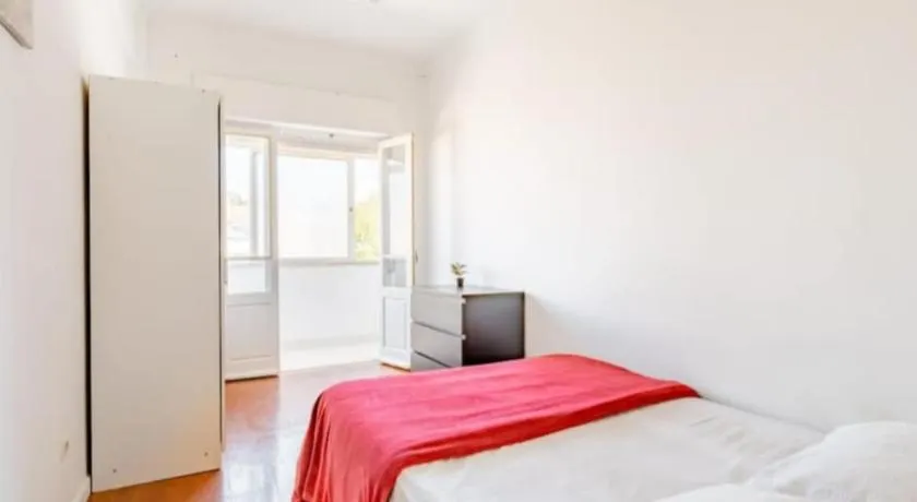 Colombo Mall Room - Image 1
