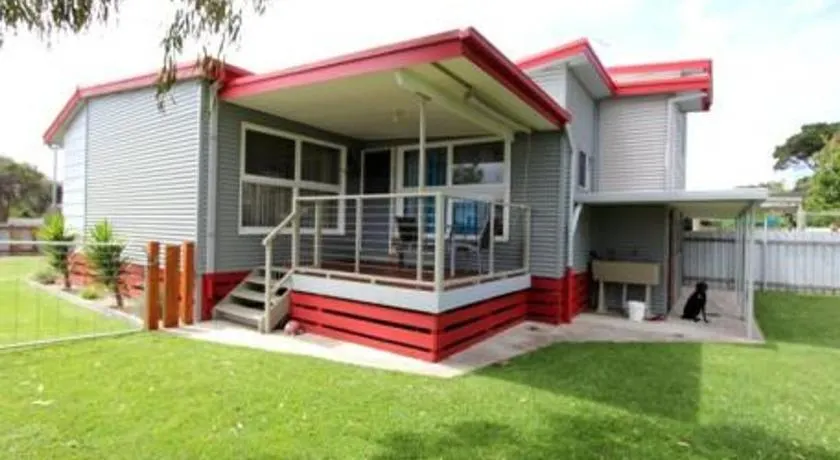 Vista Bloom Hideaway - Image 1