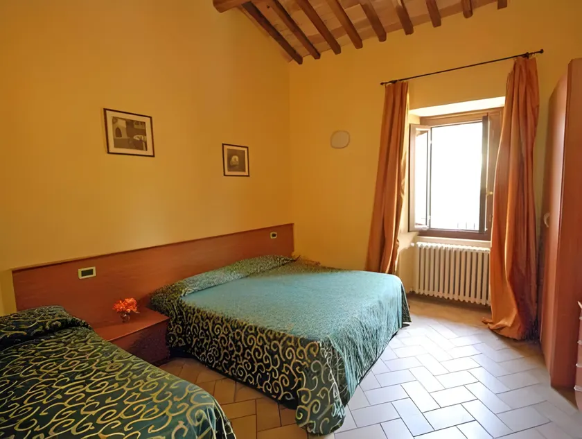 Ostello Villa Redenta - Image 1