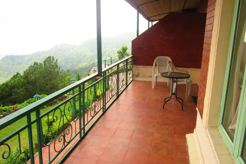 The Sirmour Retreat - Image 1