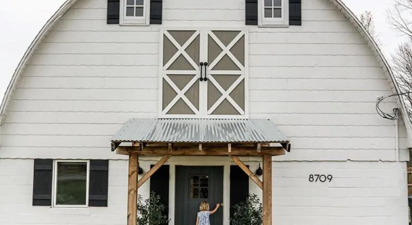 Barn of Three Oaks near Lake Michigan and Journeyman - Image 1