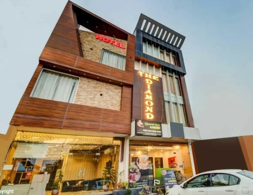 Hotel O New Diamond - Image 1