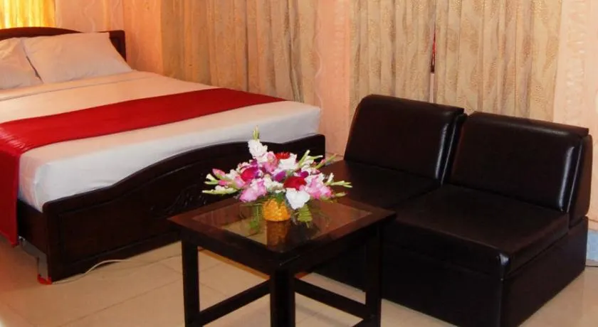 Hotel Swiss Garden International - Image 1