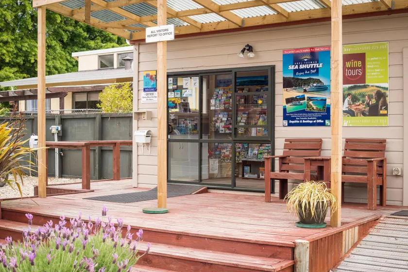 Nelson City TOP 10 Holiday Park - Image 1
