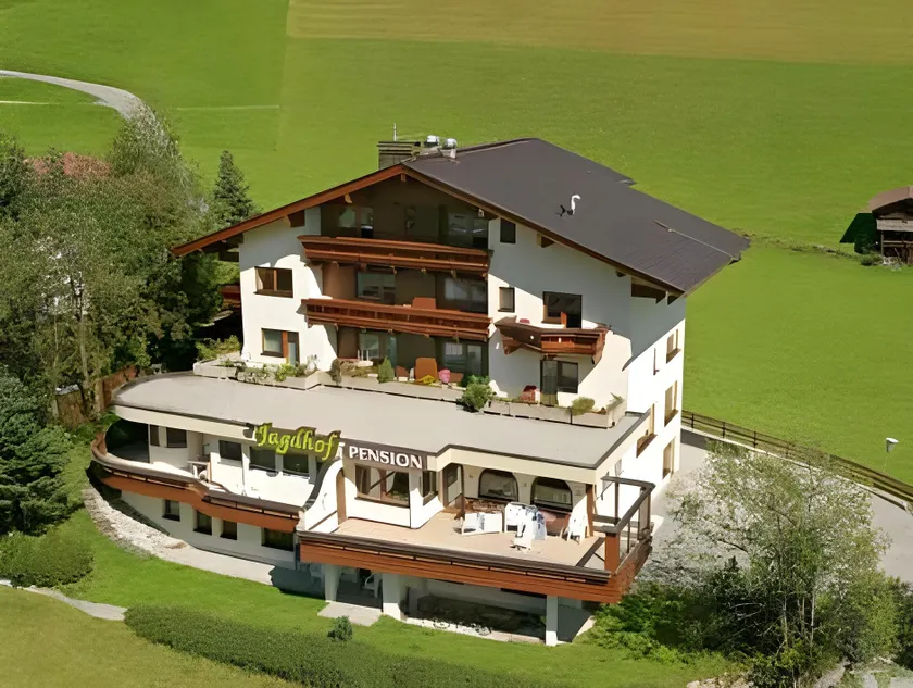 Jagdhof PURE Mountain Appartements - Image 1