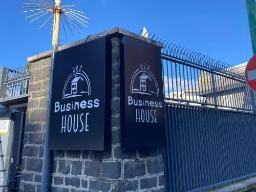 Business house  - Image 1