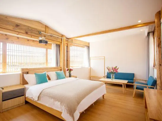 Lijiang Yunpan Inn - Image 1