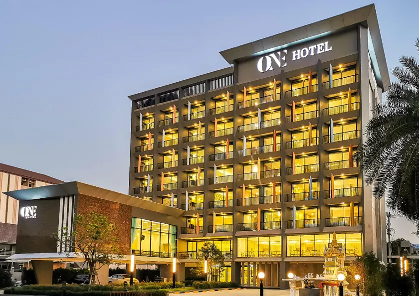 ONE Hotel - Image 1
