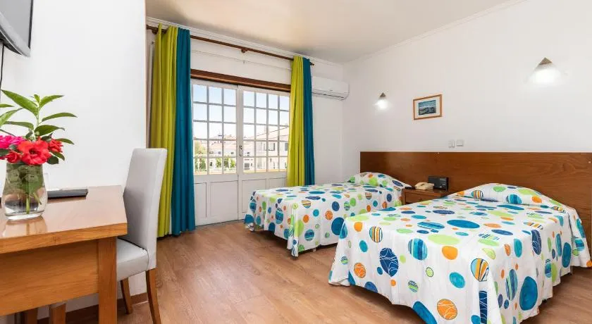 Hotel Azul Praia - Image 1