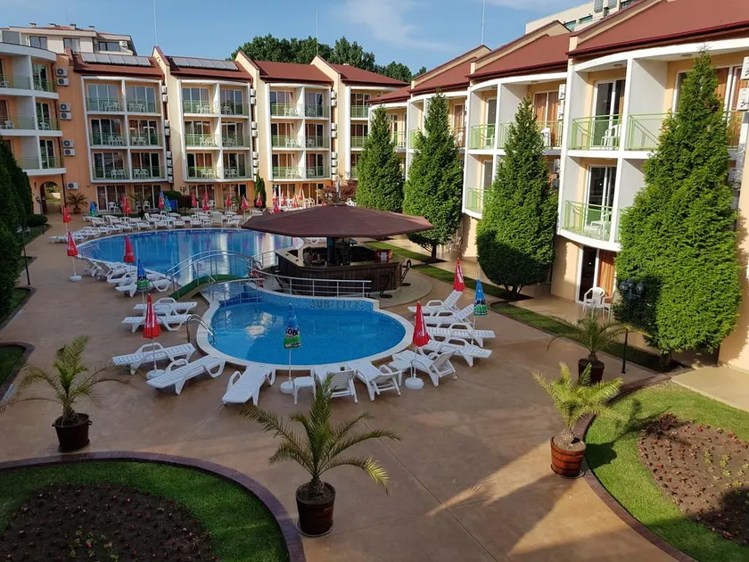 Sun City Hotel - Image 1