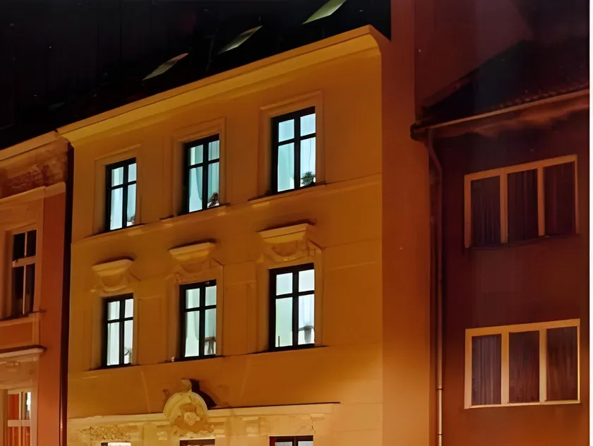 Hotel Iberia - Image 1