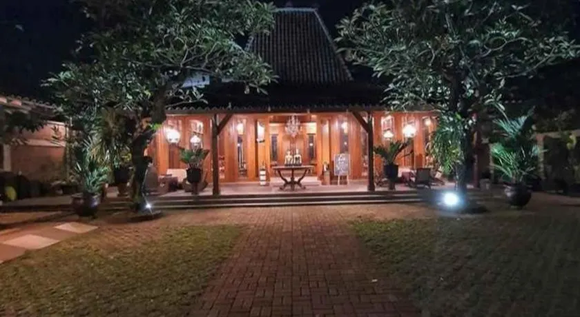 Djembar Inn - Image 1
