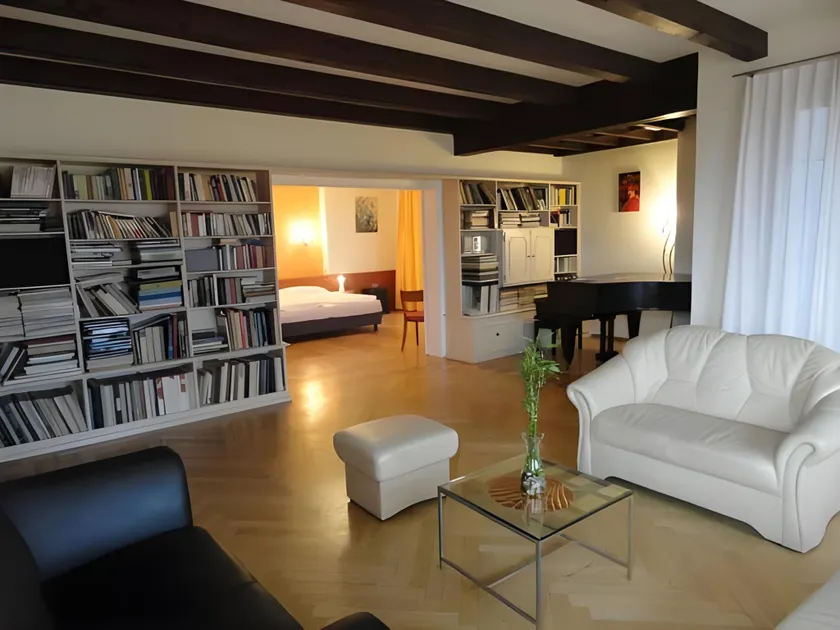 Suite Stays by Hotel La Perla - Image 1