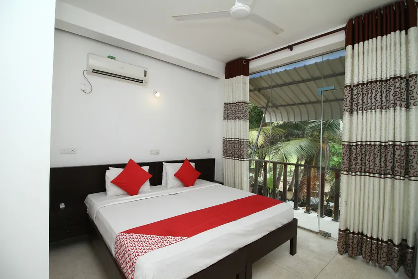 Sea Beach Resort Negombo - Image 1