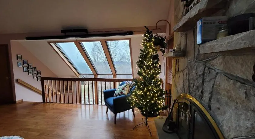 Mountain Home with ski, Hot Tub & Arcade - Image 1
