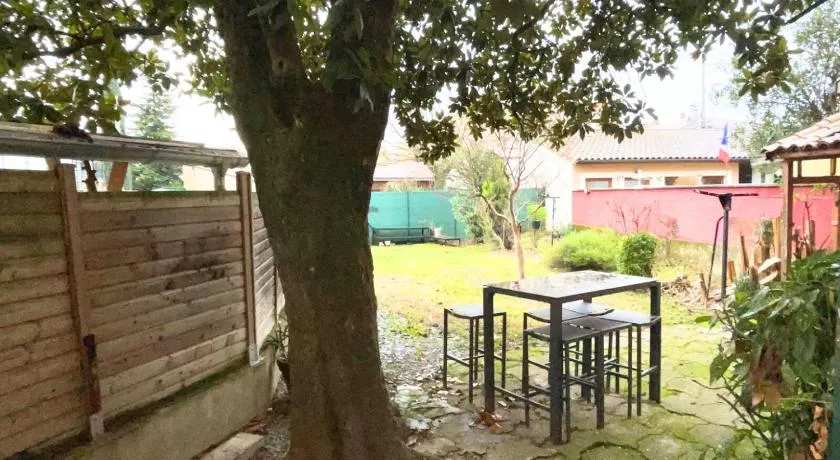 Appartement Romans sur isère Parking Jardin privé - Image 1