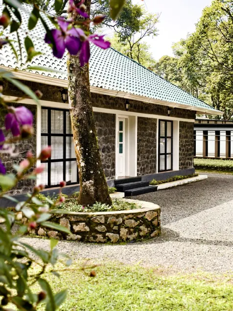 Private bungalow by wildlilly - Image 1