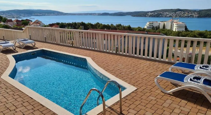 Villa Luciana - Image 1