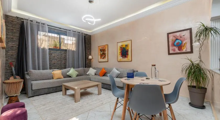 Cozy and Zen 2BR central Agadir Netflix, free parking, fast wifi - Image 1