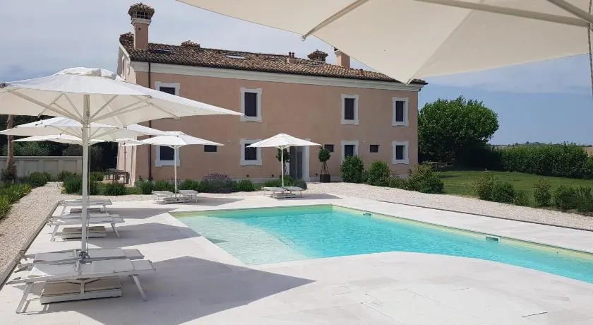 Villa Montefiore Country Resort - Image 1