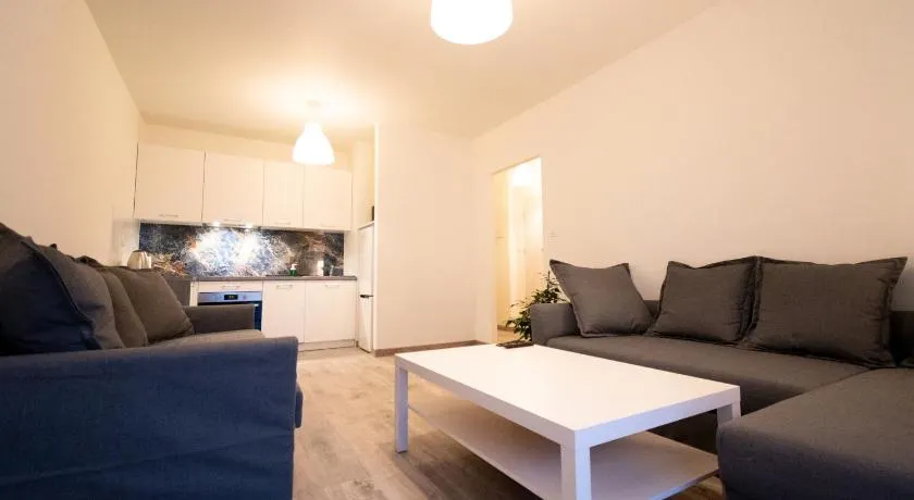 Apartament Charlie - Image 1