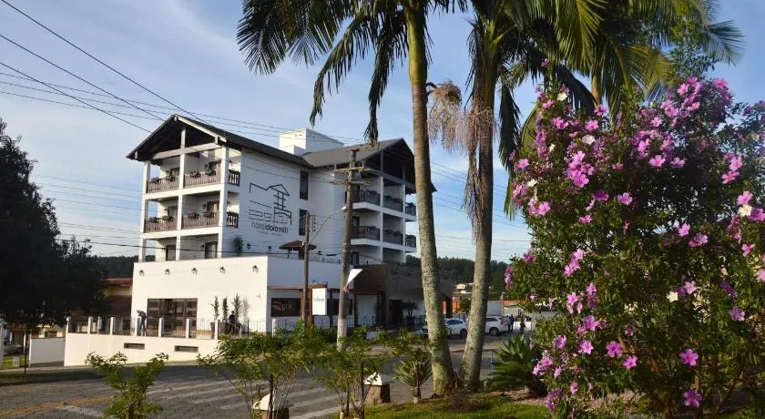 Hotel Dolomiti Caravaggio - Image 1