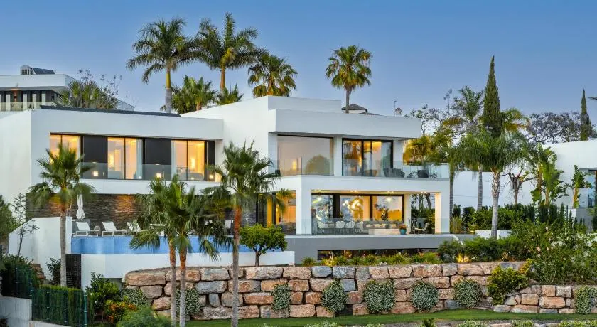 Villa Nido Modern 4 bed villa with sea views - Image 1