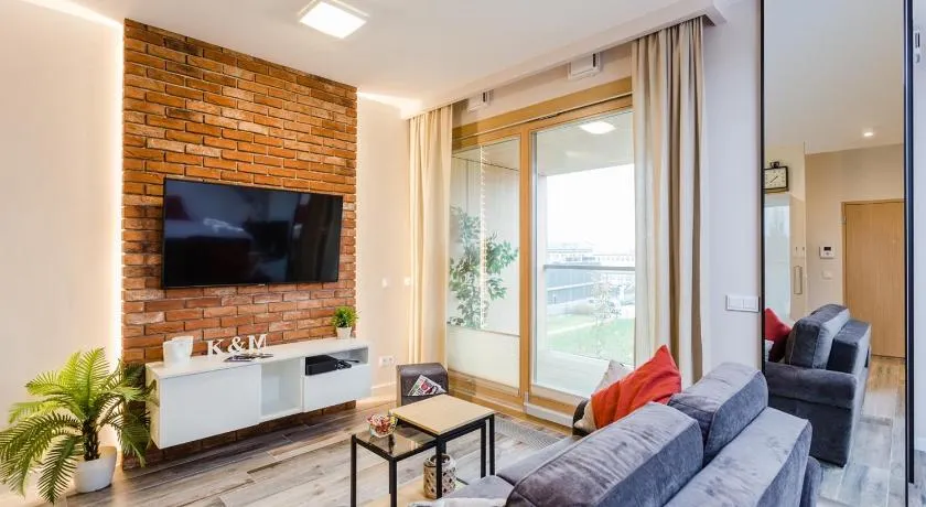 K&M Apartments - Image 1