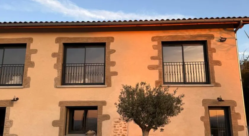 La Grange Guesthouse - Image 1