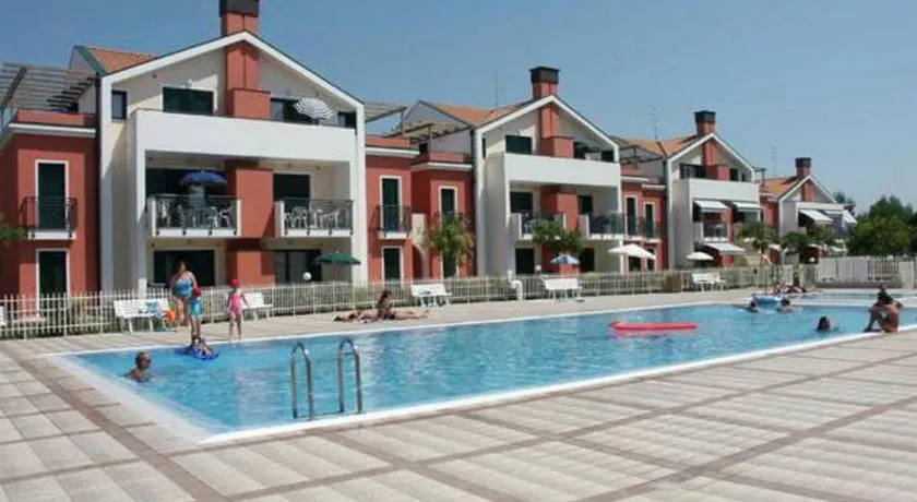 Sunny Apartment On The Sea - Image 1